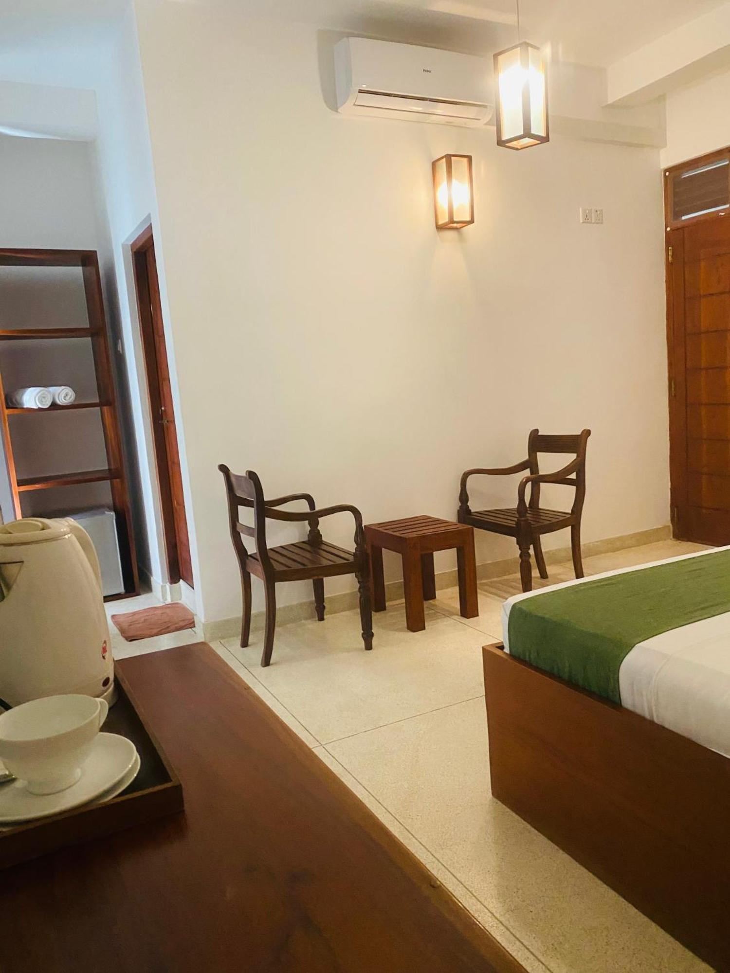 Hotel Bienvenido Cozy Madiha Matara Exterior foto
